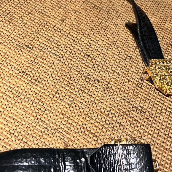 Vintage Gold and Leather Belt - Picture 3 of 5